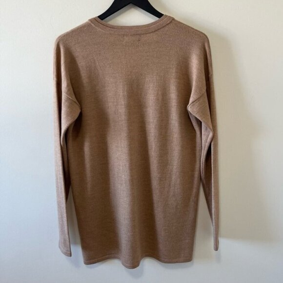 Lord & Taylor 100% Merino Wool V-Neck Sweater Size XS - Picture 2 of 6